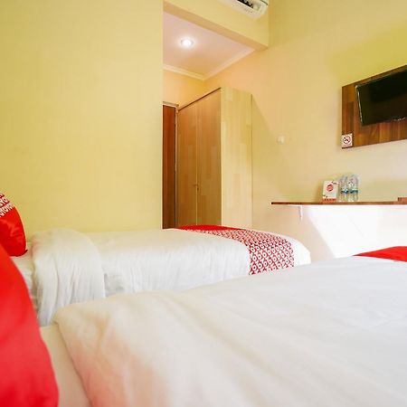 Hotel O Surabaya Near Surabaya Town Square Formerly Kupang Gunung Residence Екстер'єр фото