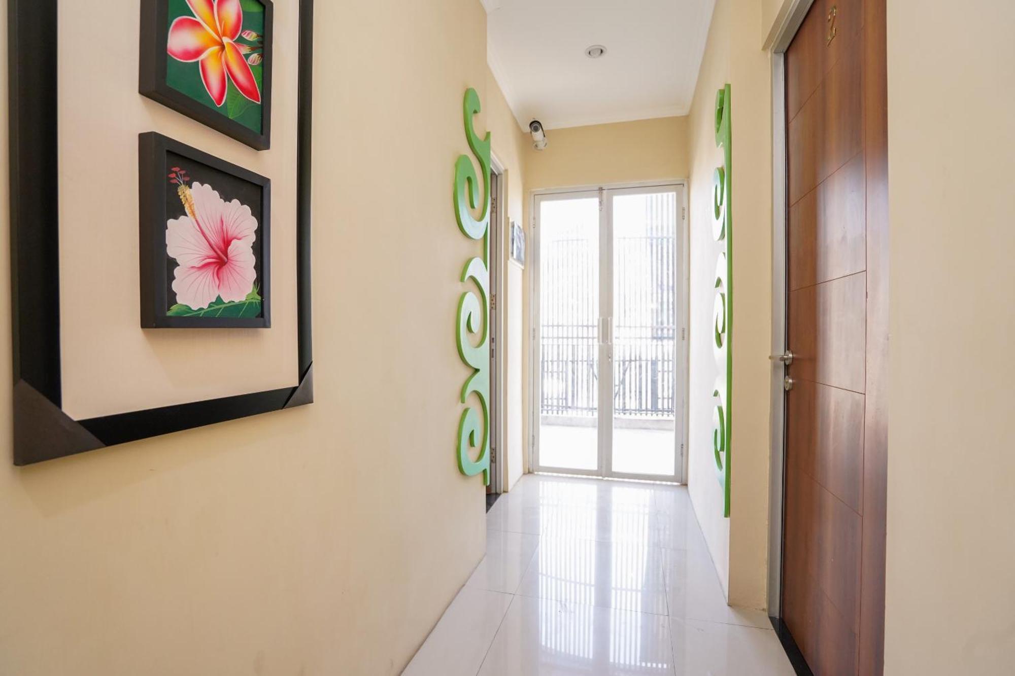 Hotel O Surabaya Near Surabaya Town Square Formerly Kupang Gunung Residence Екстер'єр фото