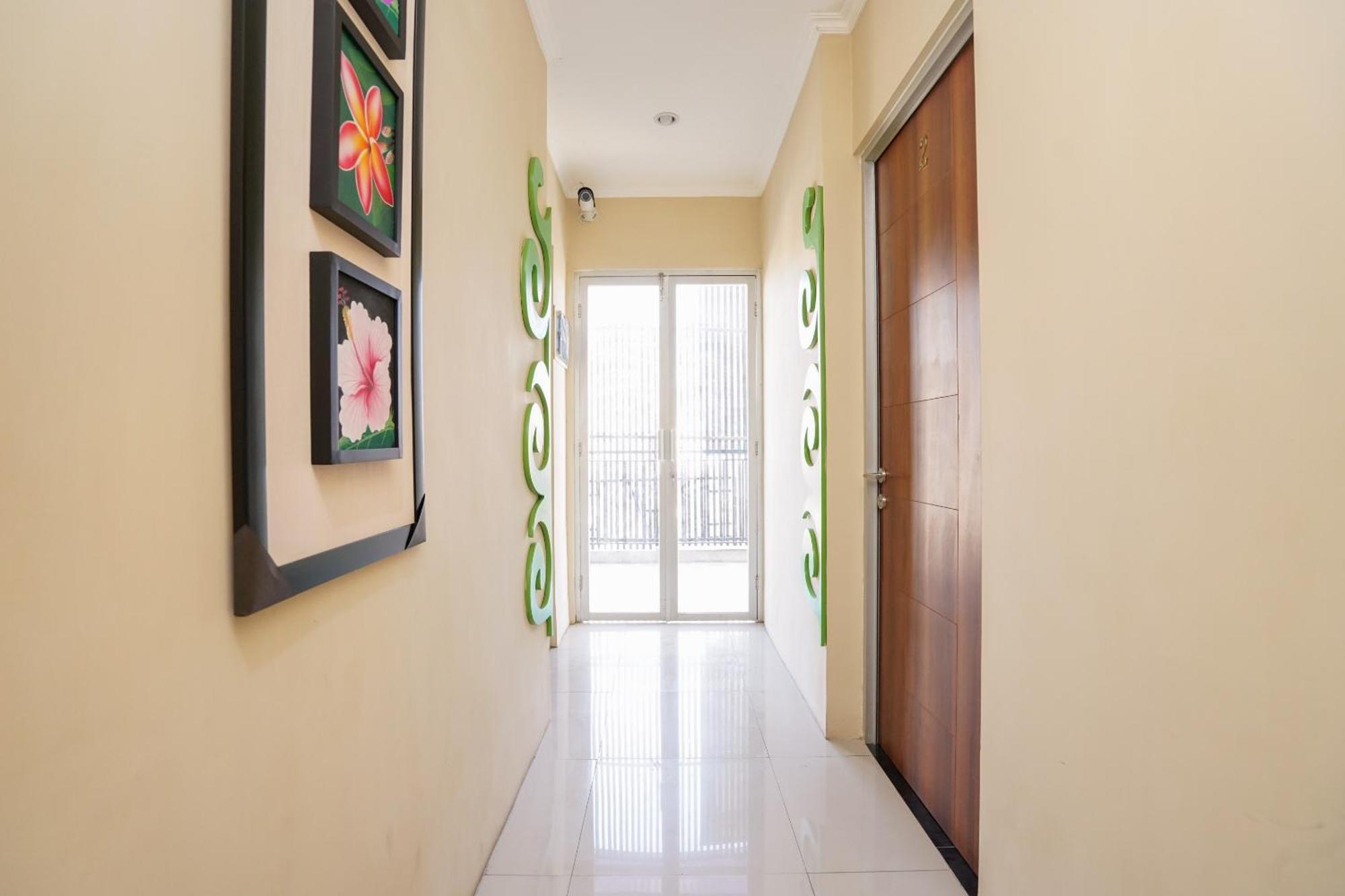 Hotel O Surabaya Near Surabaya Town Square Formerly Kupang Gunung Residence Екстер'єр фото